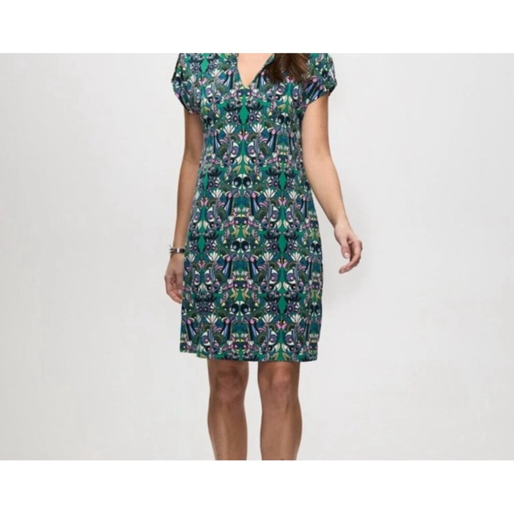 London Times Dress, NWT easy to care easy to wear!! Brand new.